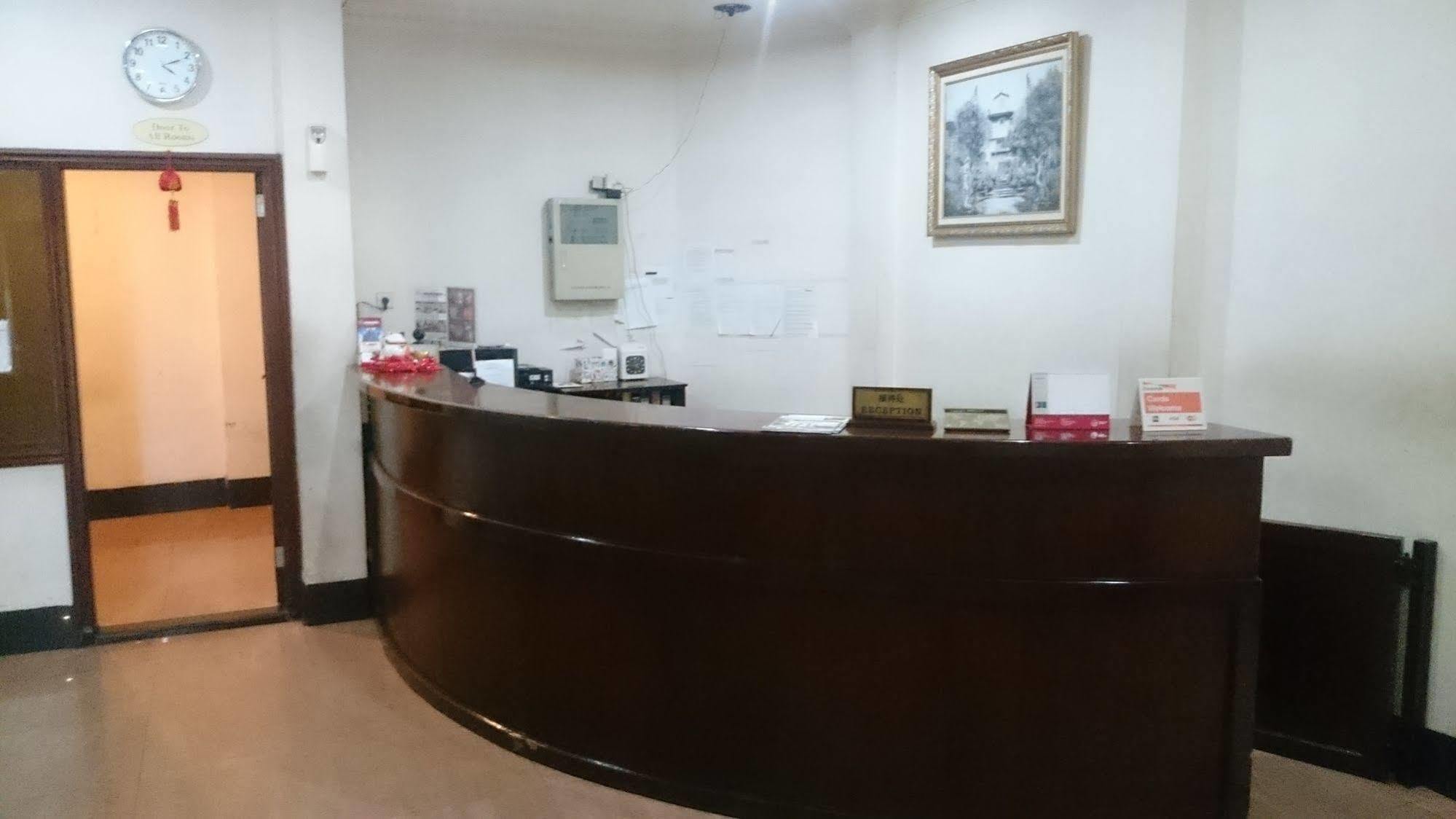 Hotel Citi International Palang Merah 棉兰 外观 照片