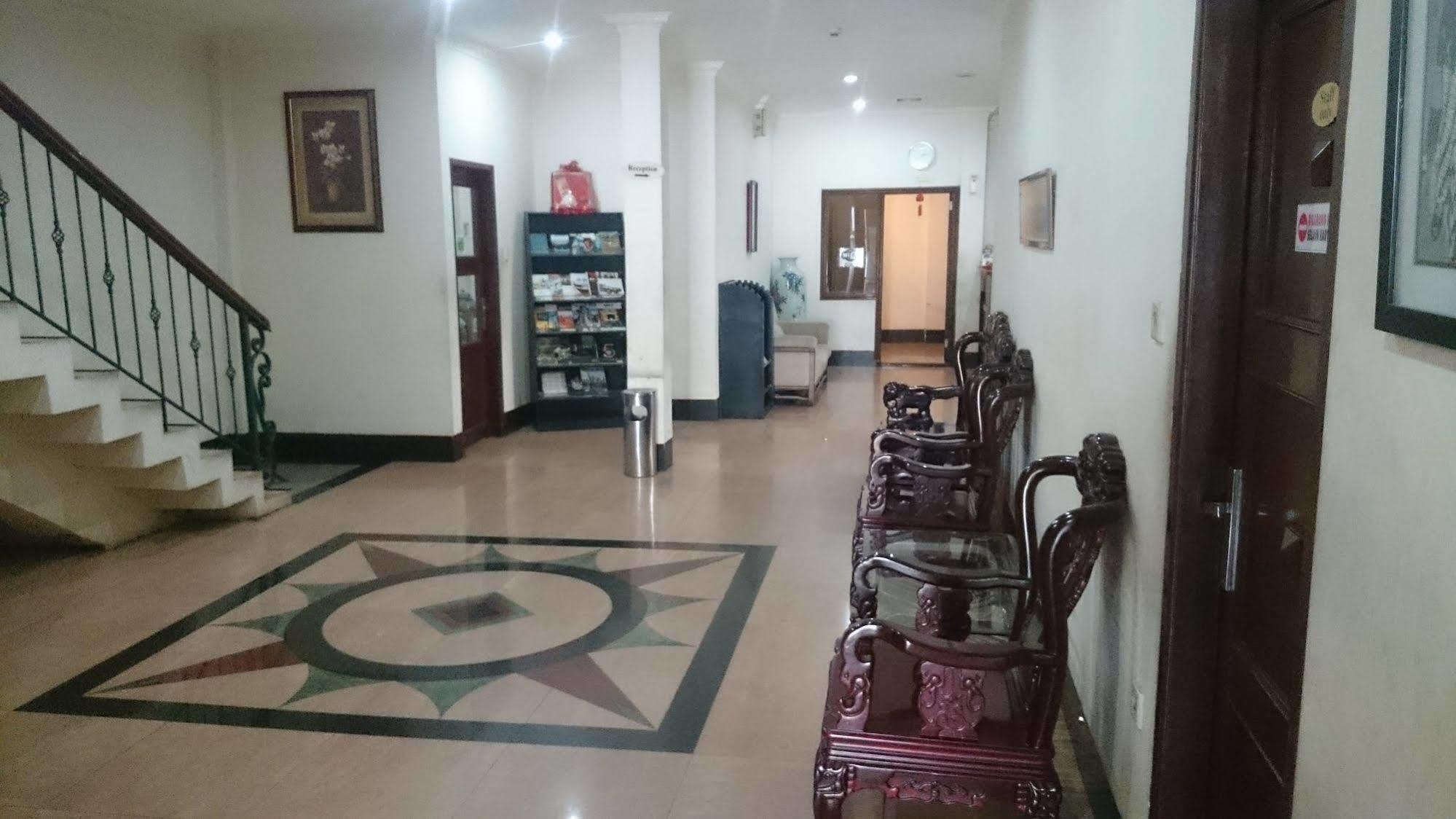 Hotel Citi International Palang Merah 棉兰 外观 照片